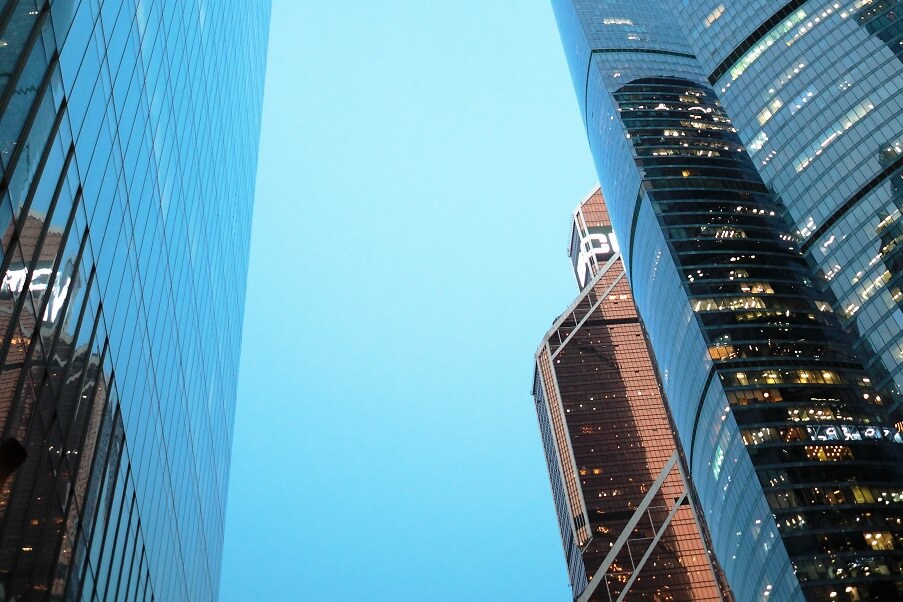 Объем инвестиций в коммерческую недвижимость в России в 2025 году может составить 550–600 млрд руб.