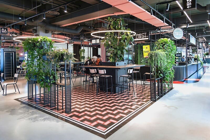 По итогам 2024 года 40% открытий фуд-холлов в ТЦ планируется в региональных городах