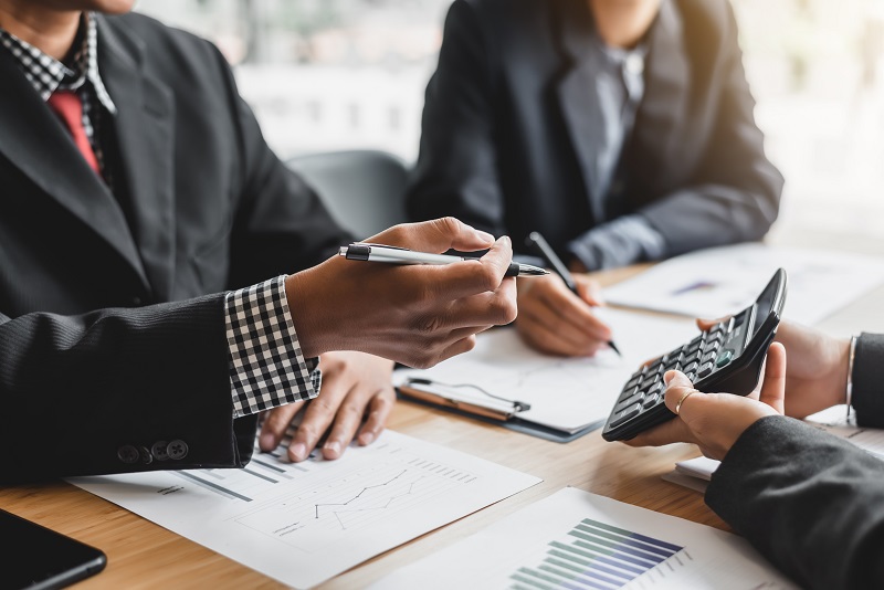 Объем вкладов и депозитов физлиц Санкт-Петербурга и Ленобласти в 7,5 раз превышает годовой объем спроса на первичную жилую недвижимость