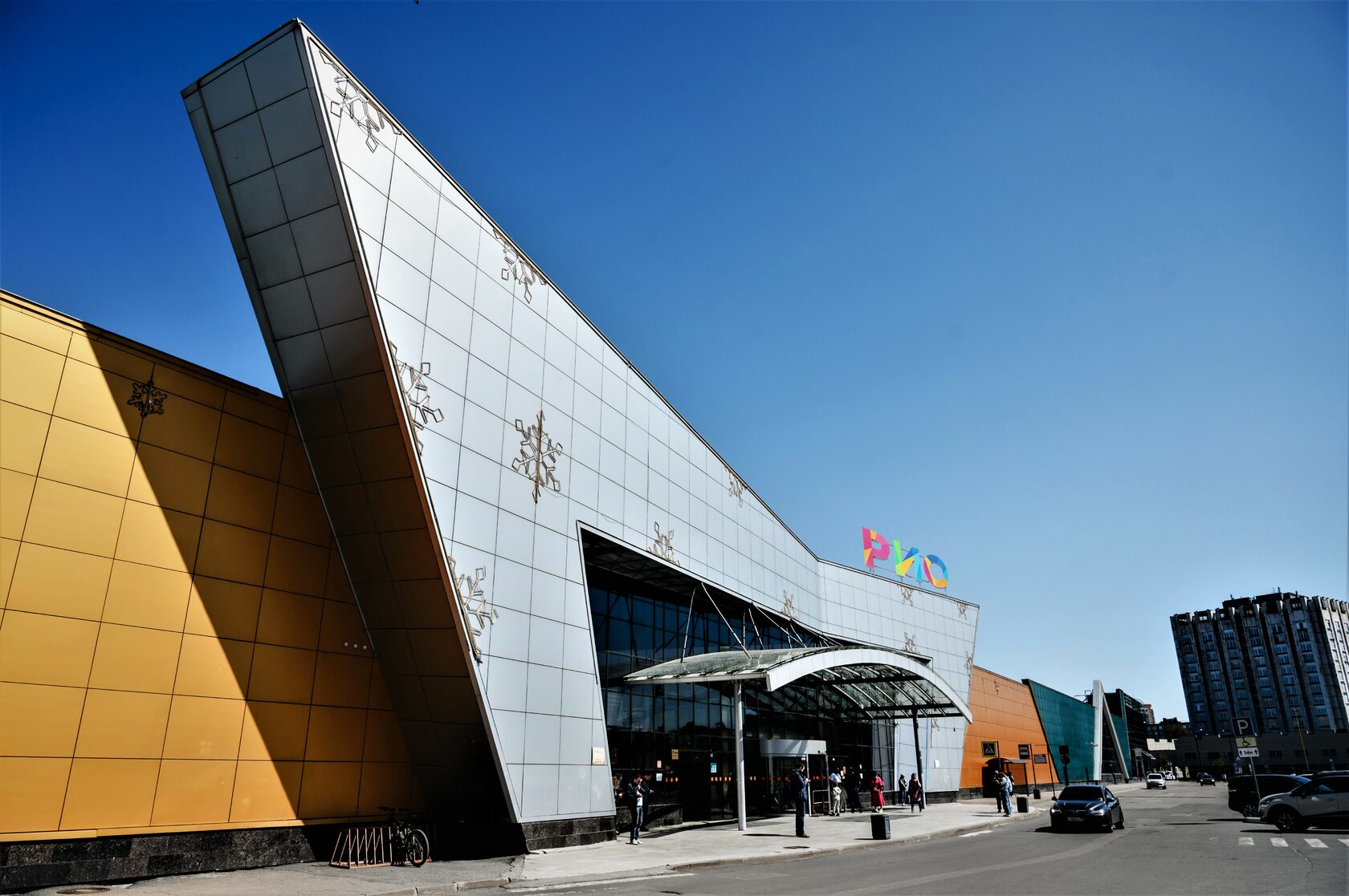 Nikoliers и «Ташир» продлили договор на управление ТРЦ «РИО» в Санкт-Петербурге